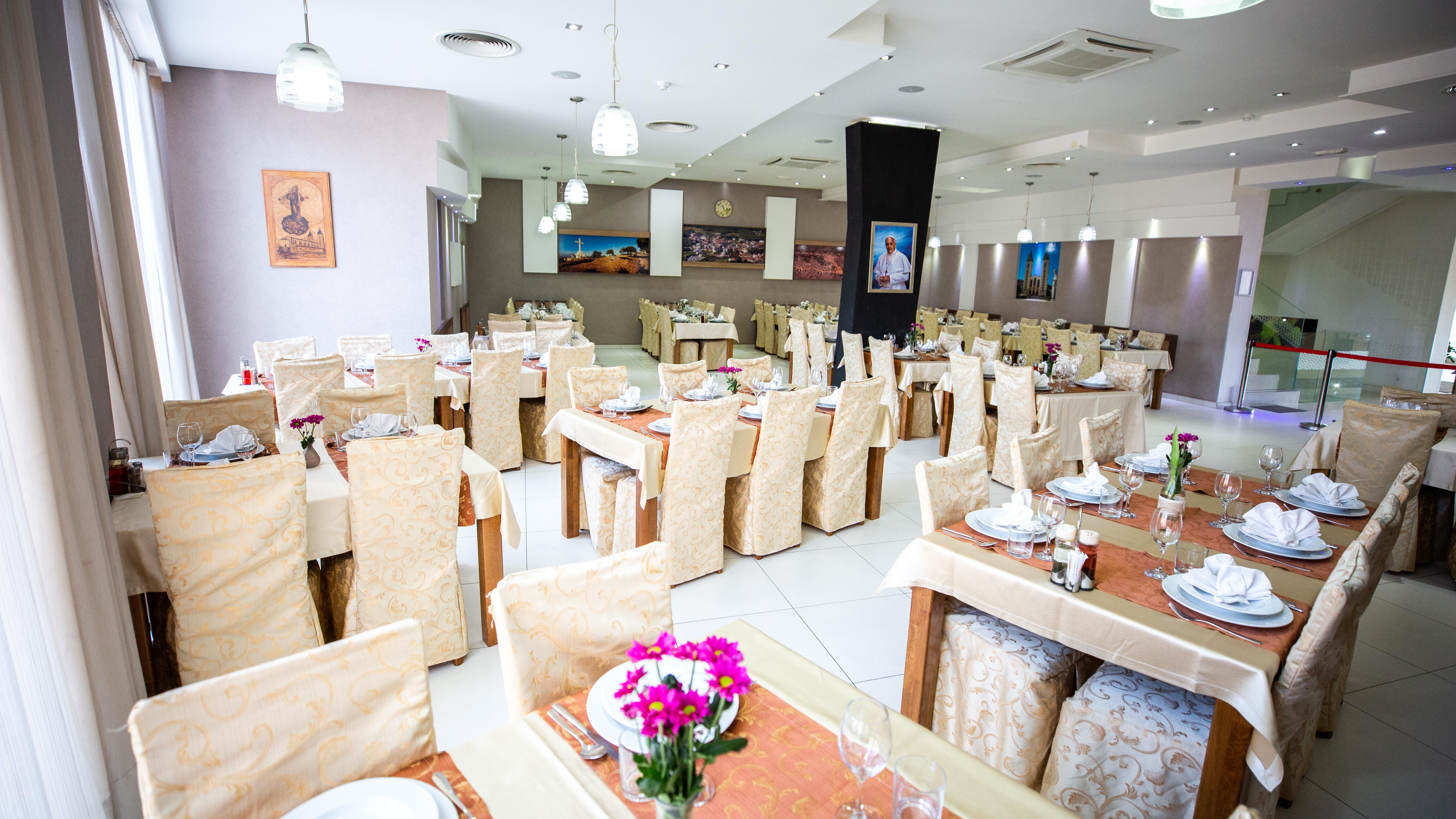 海尔采格酒店 Međugorje 外观 照片