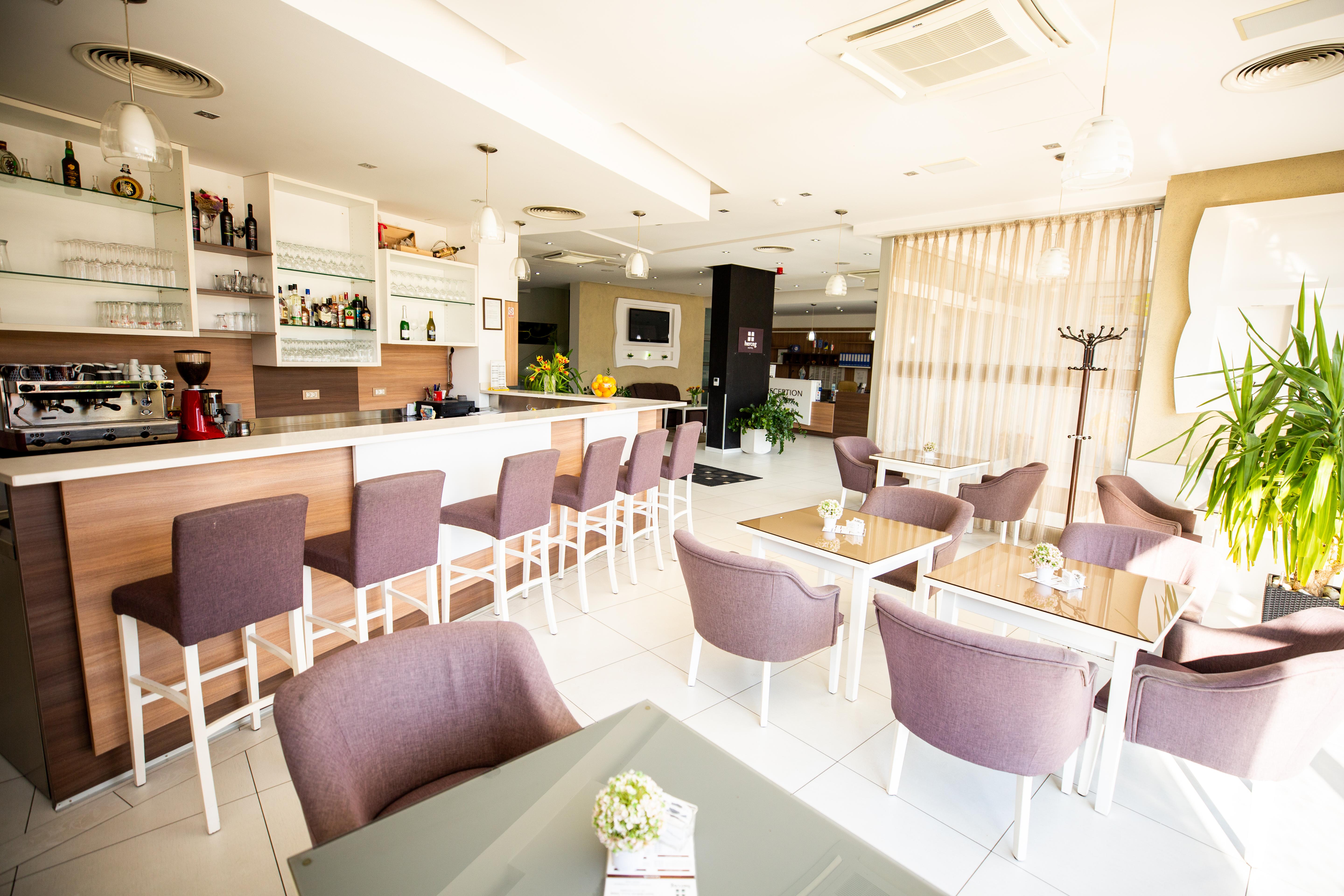 海尔采格酒店 Međugorje 外观 照片